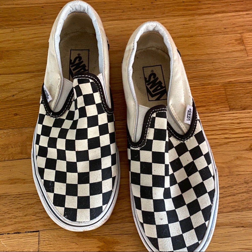 Sold** Checkered slip on Vans